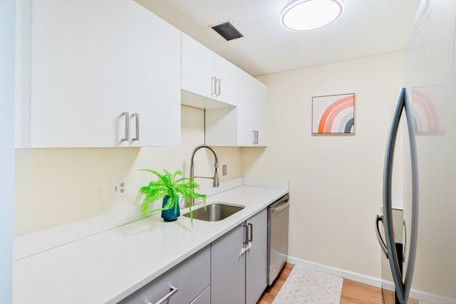 602 Franklin Crossing Rd 602, Franklin, MA 02038