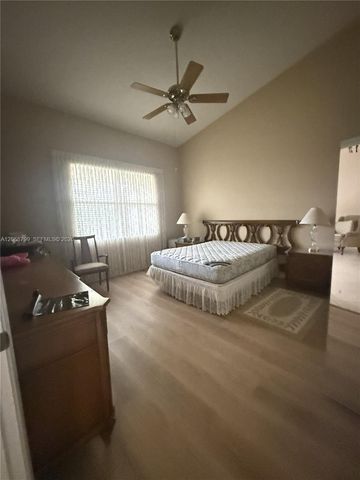6207 Petunia Road, Delray Beach, FL 33484