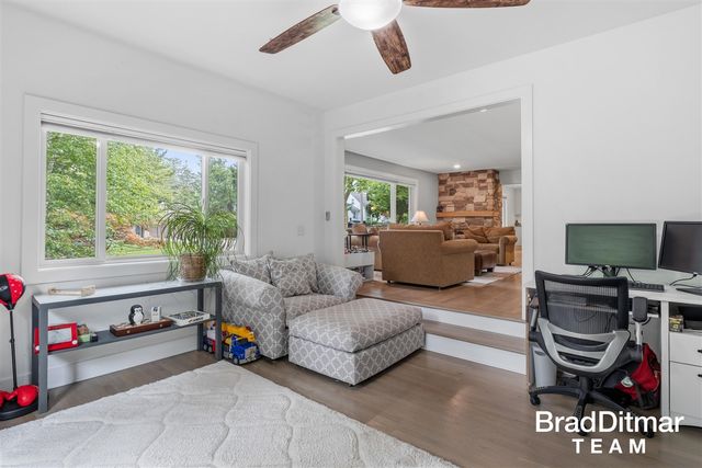 1350 Lake Grove Avenue, East Grand Rapids, MI 49506