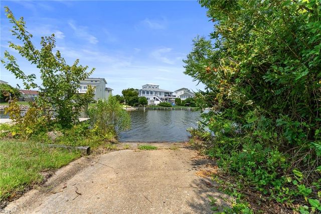 2921 Sand Bend RD, Virginia Beach, VA 23456