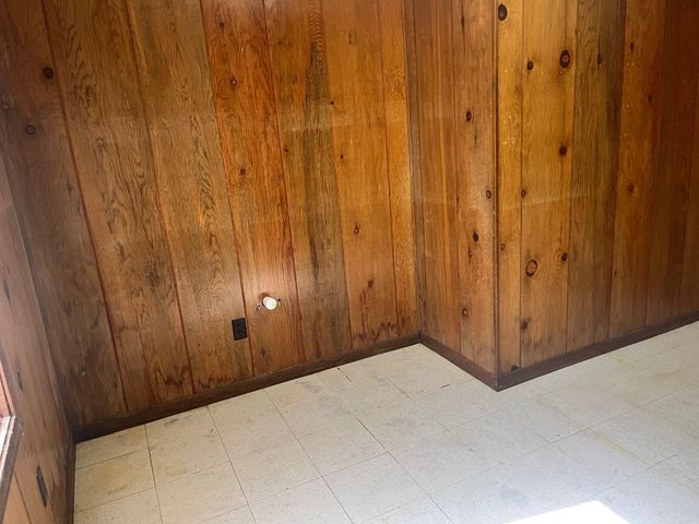 1712 Matthews Street, Bay City, TX 77414