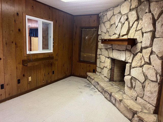 1712 Matthews Street, Bay City, TX 77414