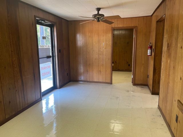 1712 Matthews Street, Bay City, TX 77414