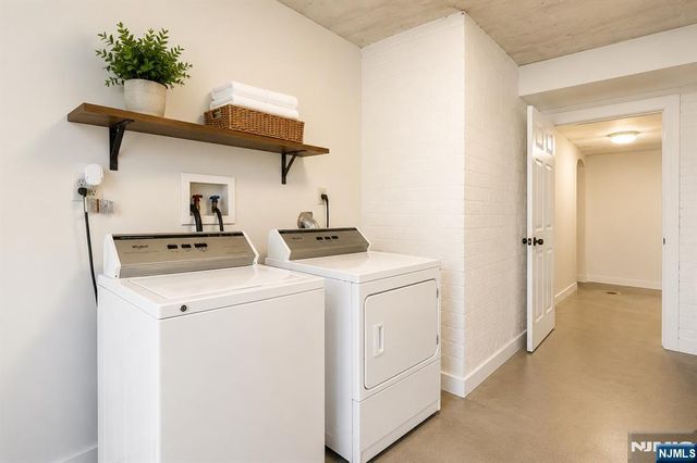 305 Cator Avenue 101, Jersey City, NJ 07305