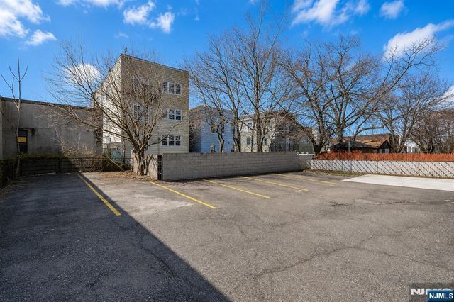 305 Cator Avenue 101, Jersey City, NJ 07305