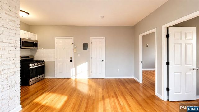 305 Cator Avenue 101, Jersey City, NJ 07305