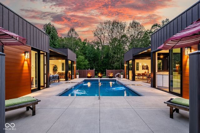 14586 Stonegate Court, Carmel, IN 46032