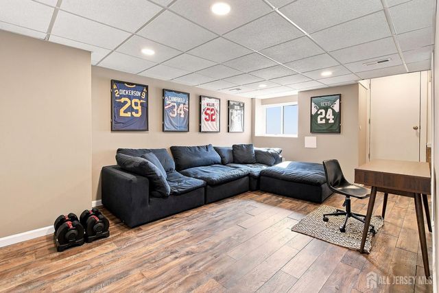 565 Clubhouse Drive, Middletown, NJ 07748