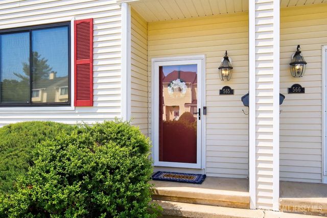 565 Clubhouse Drive, Middletown, NJ 07748