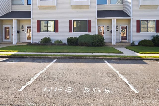 565 Clubhouse Drive, Middletown, NJ 07748