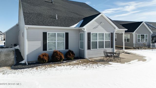 6102 Double Eagle Court, Waterville, OH 43566