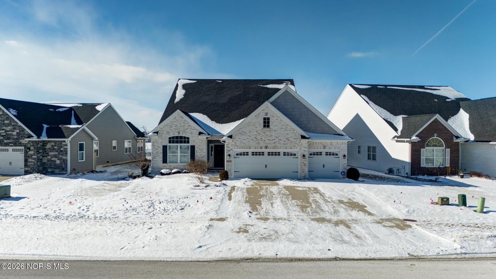 6102 Double Eagle Court, Waterville, OH 43566