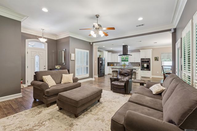 8512 M's Cove, Sorrento, LA 70778