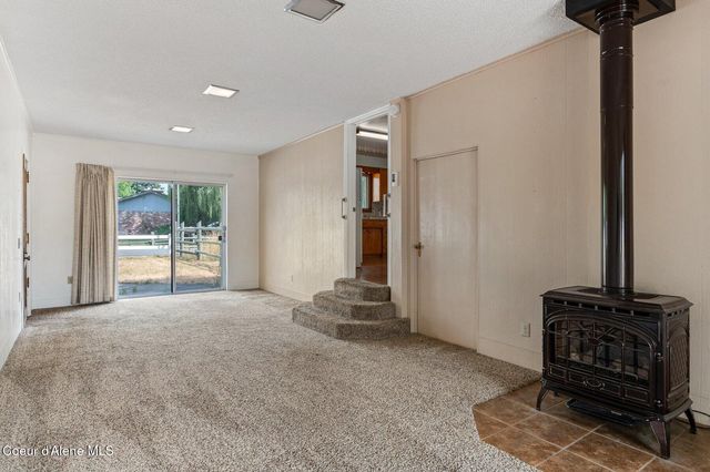 5615 N COLFAX ST, Dalton Gardens, ID 83815