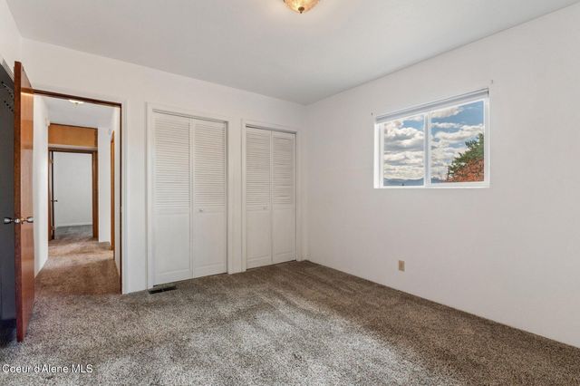 5615 N COLFAX ST, Dalton Gardens, ID 83815