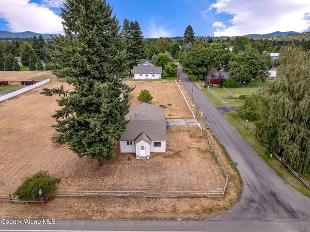 5615 N COLFAX ST, Dalton Gardens, ID 83815