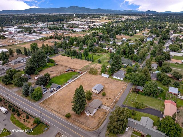 5615 N COLFAX ST, Dalton Gardens, ID 83815