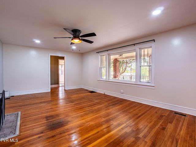 218 Messick Avenue, Church Hill, TN 37642