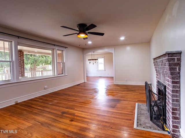 218 Messick Avenue, Church Hill, TN 37642