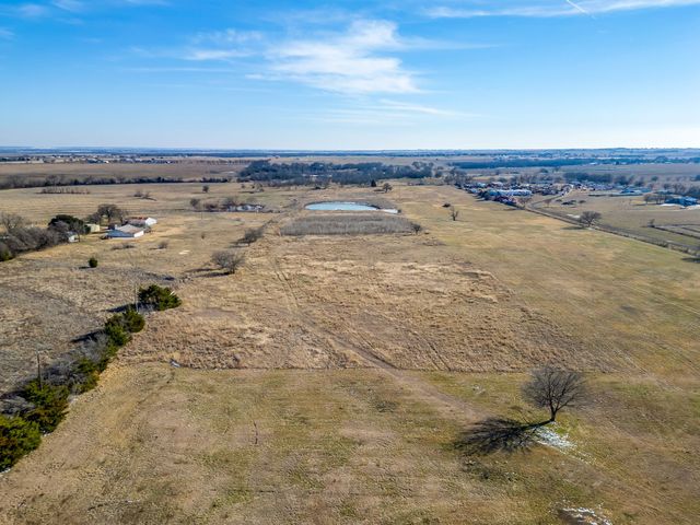 9841 Terry Meadows Lane N, Grandview, TX 76050