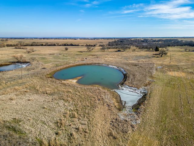 9841 Terry Meadows Lane N, Grandview, TX 76050