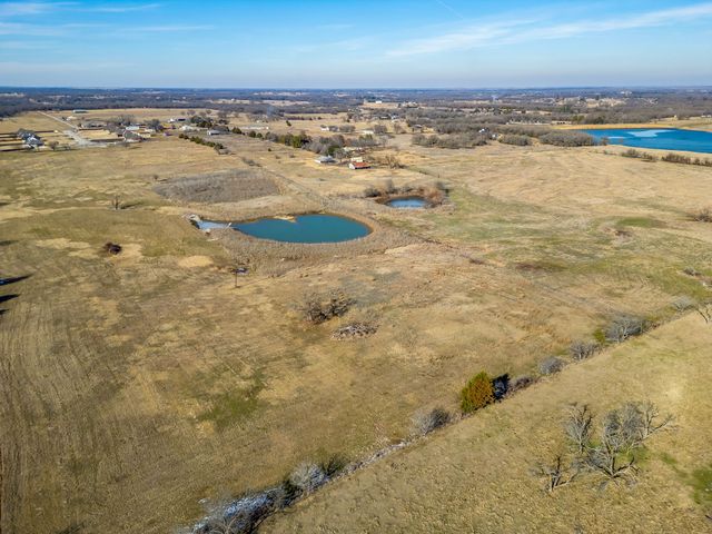 9841 Terry Meadows Lane N, Grandview, TX 76050