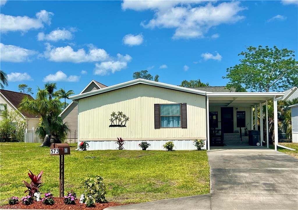 573 Cape Florida LN, NAPLES, FL 34104 — photo 2