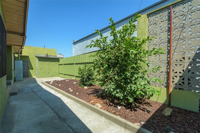 6409 Regent, Huntington Park, CA 90255