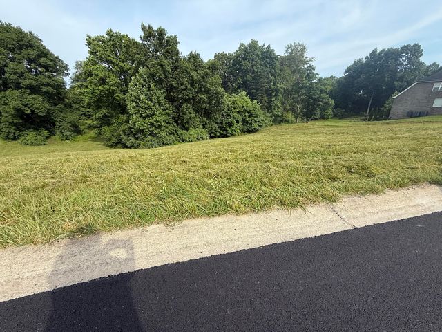 121 Tatum Point Drive, Somerset, KY 42503