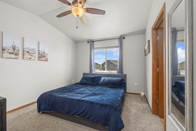 314 5TH AVE SW, Surrey, ND 58785