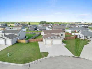 314 5TH AVE SW, Surrey, ND 58785
