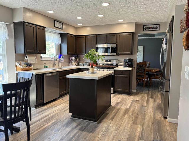 2491 Pressmen Drive, Hilliard, OH 43026