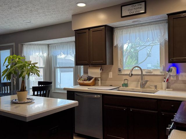 2491 Pressmen Drive, Hilliard, OH 43026