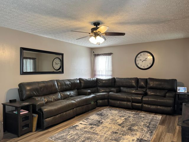 2491 Pressmen Drive, Hilliard, OH 43026