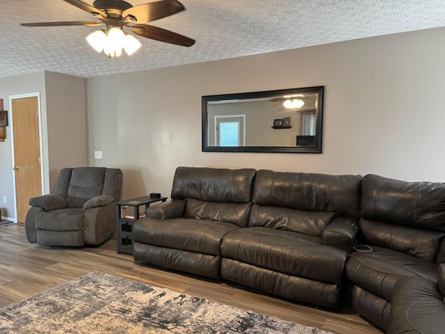 2491 Pressmen Drive, Hilliard, OH 43026