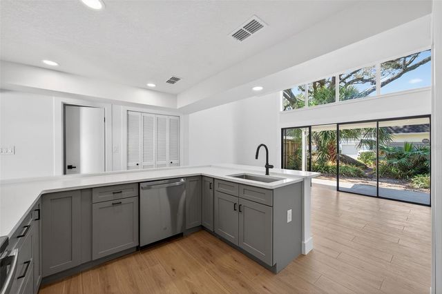 908 HILLARY COURT 15, Orlando, FL 32804