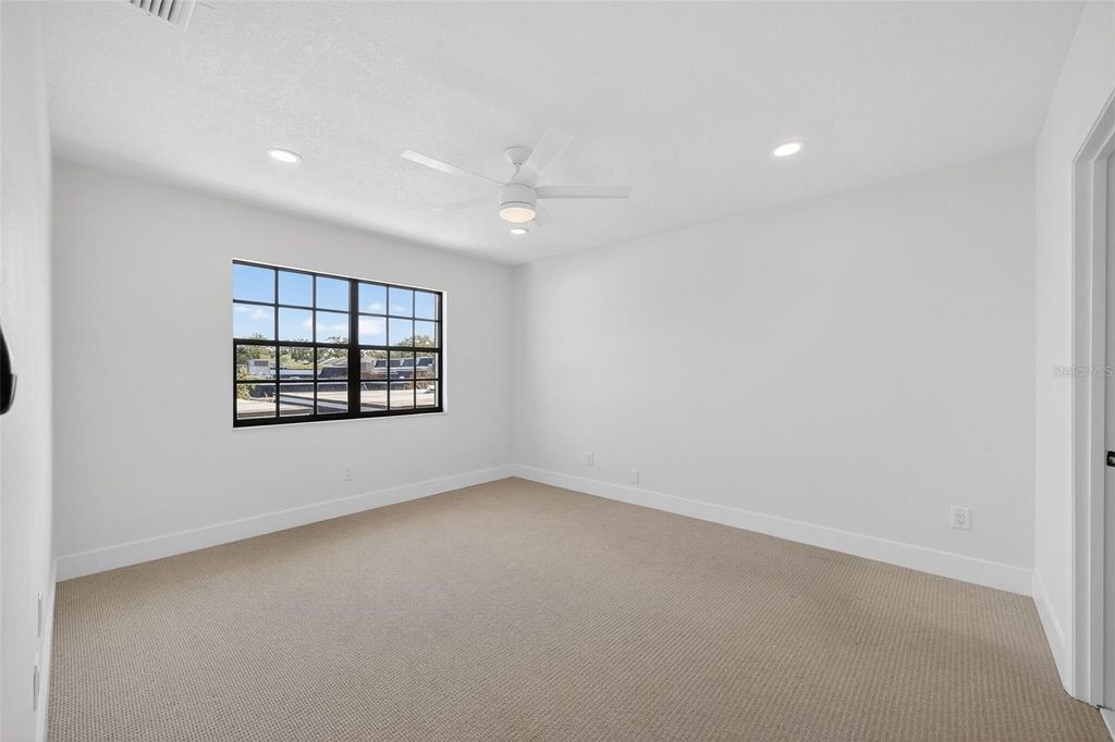 Image 17 of property listing at 908 HILLARY COURT 15, Orlando, FL 32804