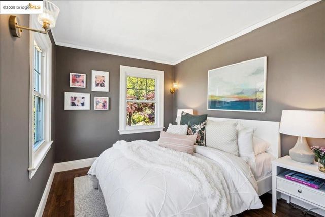 3085 Monterey Blvd, Oakland, CA 94602