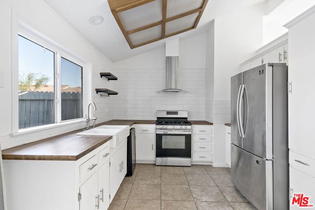 3293 N Mica Drive, Palm Springs, CA 92262