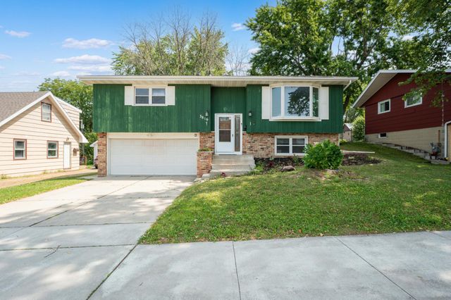 3816 18th Avenue NW, Rochester, MN 55901