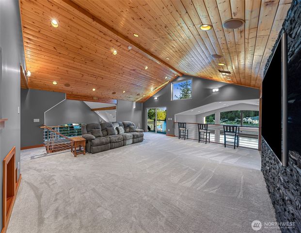 15404 Lakeview Avenue, Stanwood, WA 98292