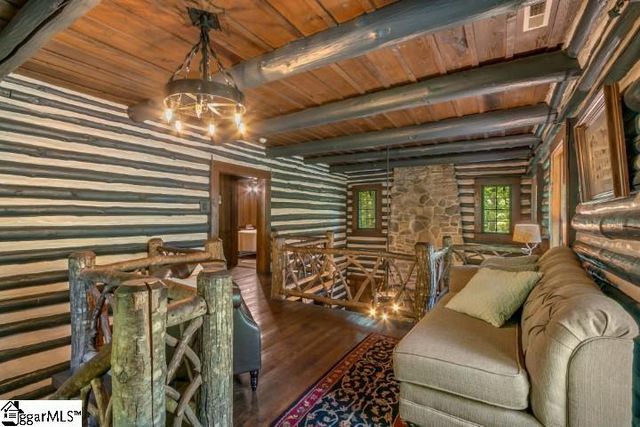 814 Moorefield Memorial Highway, Sunset, SC 29685