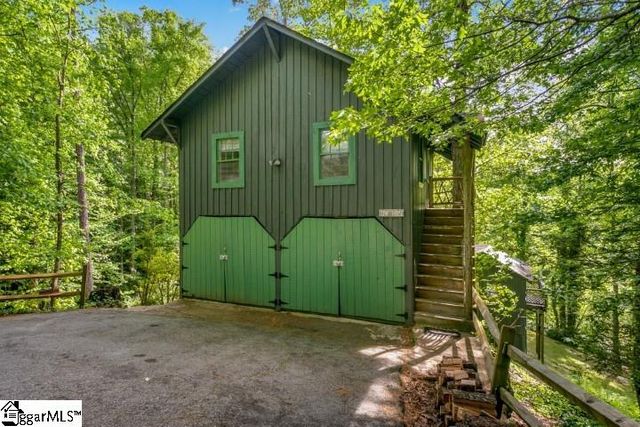 814 Moorefield Memorial Highway, Sunset, SC 29685