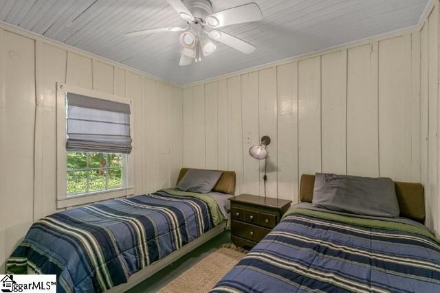 814 Moorefield Memorial Highway, Sunset, SC 29685