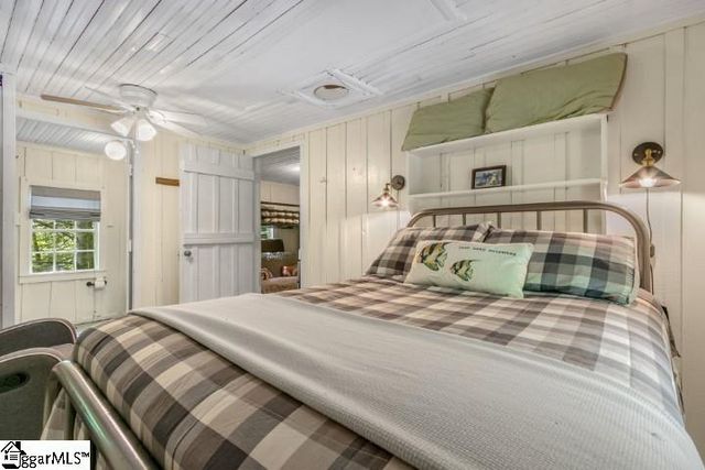 814 Moorefield Memorial Highway, Sunset, SC 29685