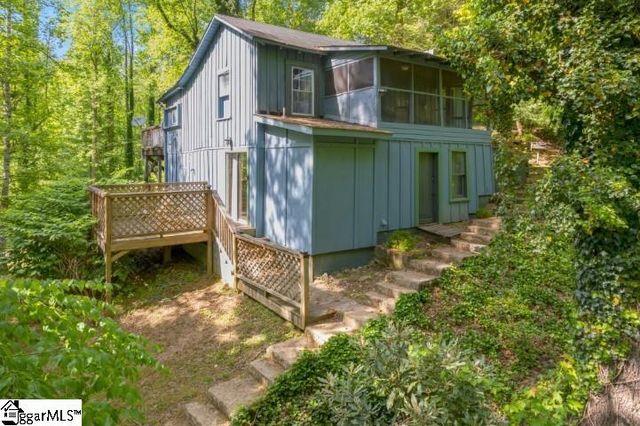 814 Moorefield Memorial Highway, Sunset, SC 29685