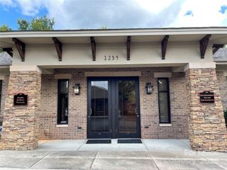 1234 Mann Drive 200, Matthews, NC 28105