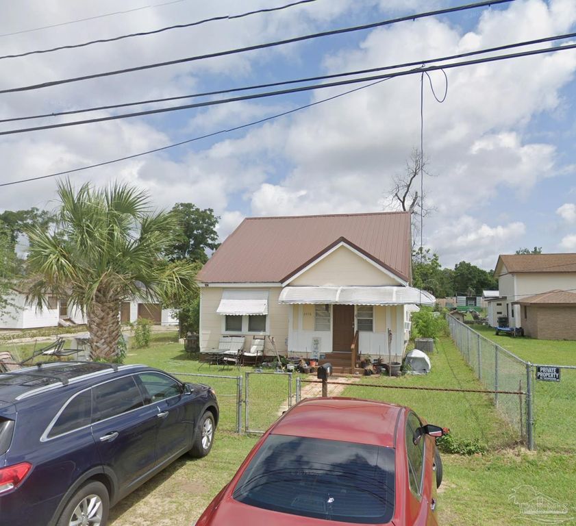 2416 W Desoto St, Pensacola, FL 32505