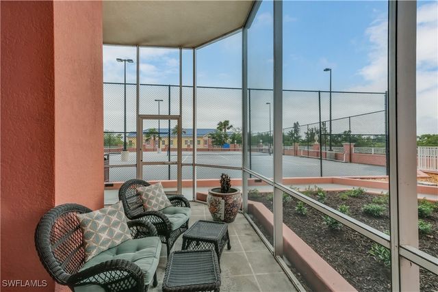2743 1st ST 305, Fort Myers, FL 33916