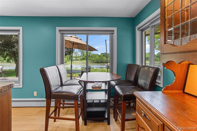 345 Beverly Island Drive, Waterford, MI 48328